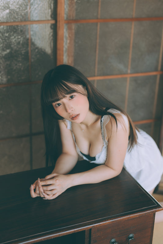 【僕と君の5畳半】Christine Lau Vol.2